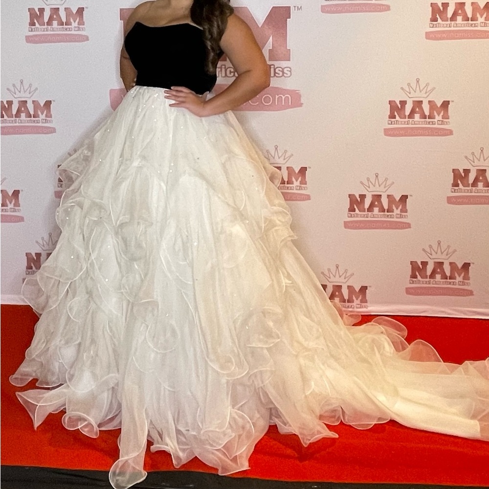 Sherri Hill couture gown